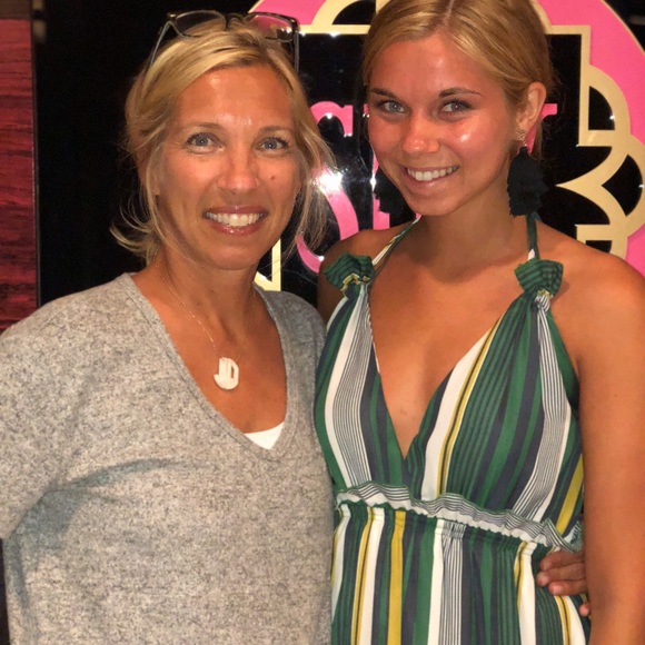 Meet your Posher, Jenni - Picture 3 of 4